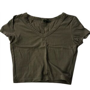 Wild fable cropped tee shirt